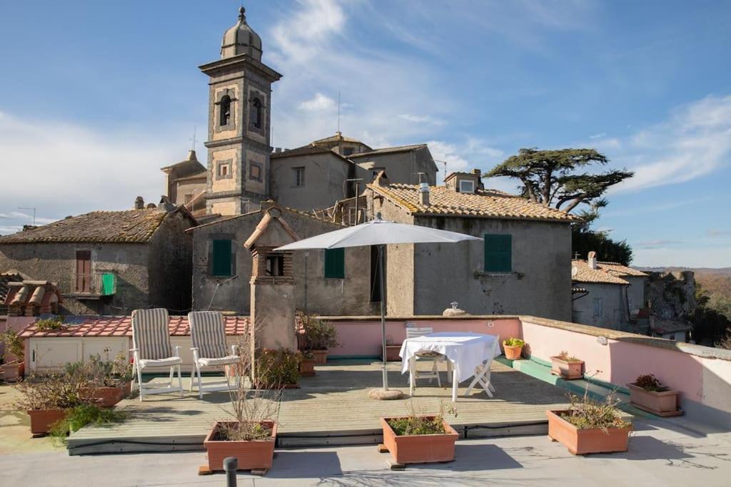 Апартаменты La Terrazza Nel Borgo Браччано Экстерьер фото